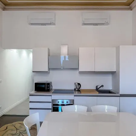 Apartment In Del '900